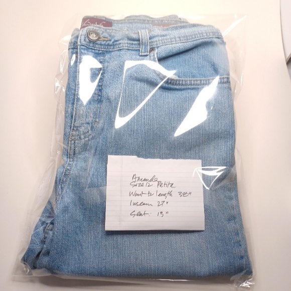 Gloria Vanderbilt "Amanda" Jean, Size 12 Petite. - Picture 12 of 13